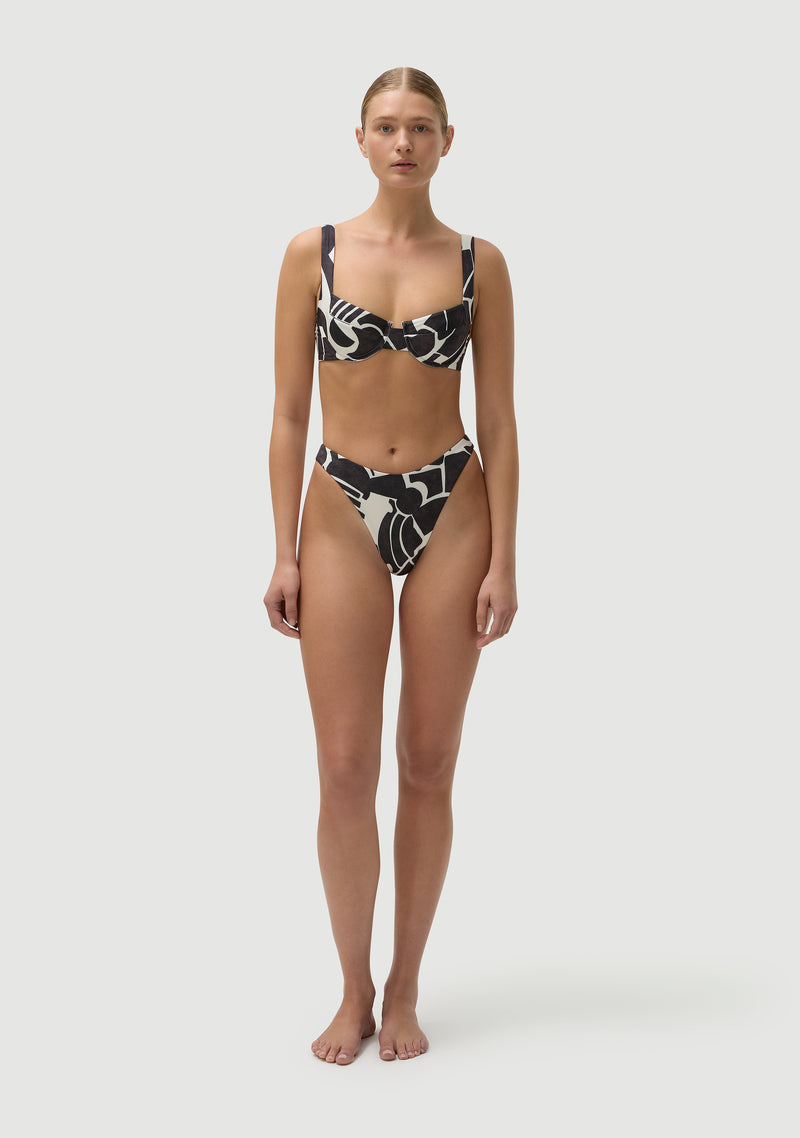 Casanova Top Nuts & Bolts