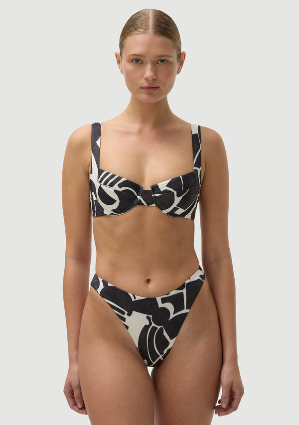 Casanova Top Nuts & Bolts